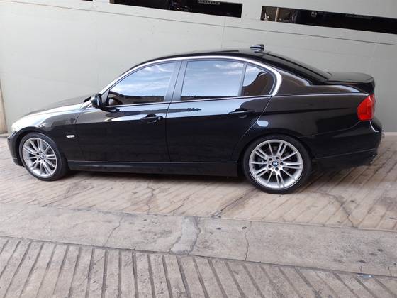 BMW 325i 2.5 SEDAN 24V GASOLINA 4P AUTOMÁTICO BMW 325i 2.5 SEDAN 24V GASOLINA 4P AUTOMÁTICO